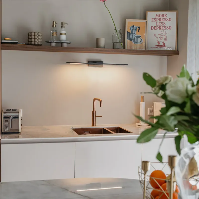 Modern fali lámpa fekete 62 cm LED-del IP44 - Jerre Prémium