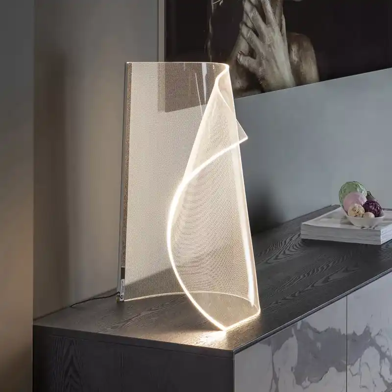 Azonnali szállítás VELOS LED asztali lámpa