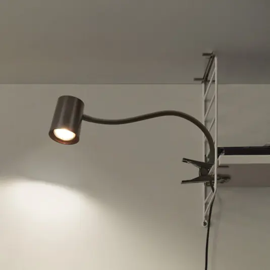 OSRAM Office Line Desk trapéz alakú csíptetős lámpa, fekete Kedvezmény