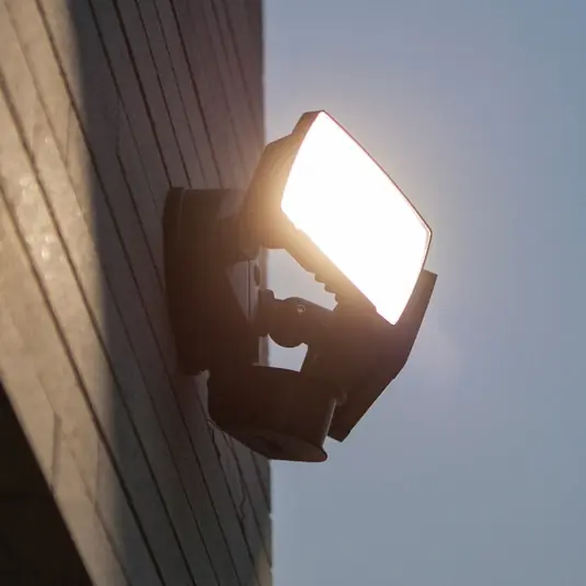 Szuper ajánlat CHIMERA LED-érzékelős kültéri falikar, fekete, 2 izzós, IP54