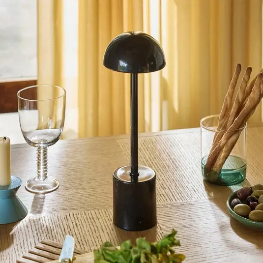 Taten LED tölthető asztali világítás, fekete, magasság 30 cm, fém Azonnal elérhető