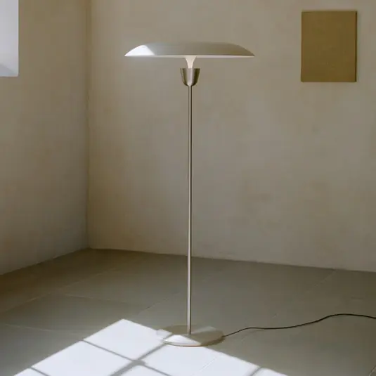 Expressz szállítás NEW WORKS Kantarell LED álló világítás, nikkel, dimmelhető, 127 cm