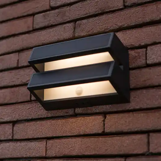 Azonnal elérhető BARLO LED kültéri falilámpa, sötét szürke, 21 cm, érzékelővel, IP54