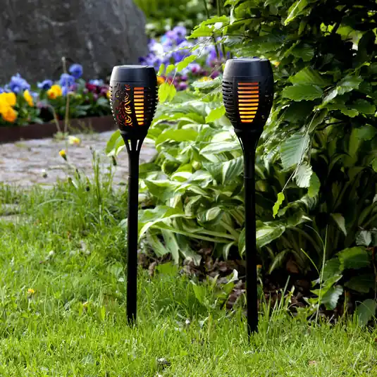 Legkelendőbb Flame LED napelemes földbe sz. lámpa, 2 db-os