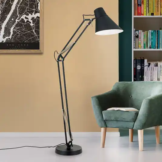 Állólámpa Bachelor állítható csuklókkal Korlátozott ajánlat