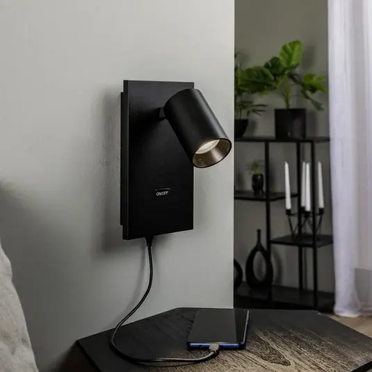Arcchio Brinja spotlámpa, fekete, fém, USB-C, kapcsoló Biztonságos vásárlás
