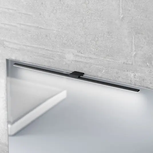 LED tükörvilágítás Triga IP44 fekete 80cm, 4,000K Ne maradj le
