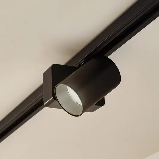 Prémium Lindby LED sávos reflektor Linaro/Brinja, fekete, 1 fázisú