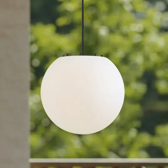 Azonnali szállítás Lindby Alea kültéri függesztett lámpa, fehér, műanyag, Ø 38 cm