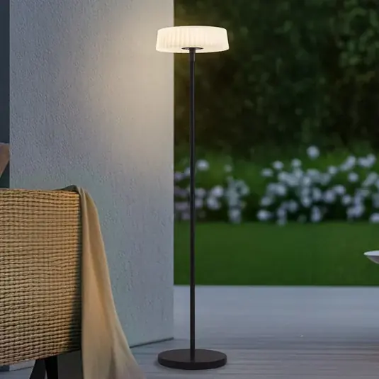 Lindby LED-es szolár állólámpa Samine, fekete, fém, fényerőszabályozható Outlet