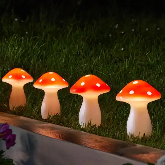 LED-es napelemes földbe szúrható lámpa Fairy Mushroom, 4 darabos szett, Vásárlói kedvenc
