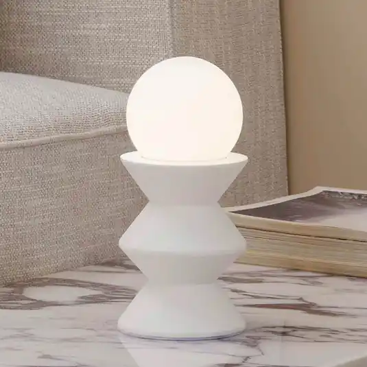 Csak ma Lindby Nielson asztali világítás, fehér, bábu magasság 9 cm, gipsz