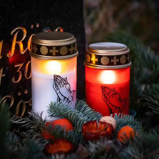 STERNTALER LED sírgyertya, piros, magasság 12 cm, IP44, elem Árcsökkenés
