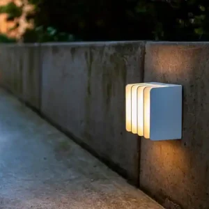 Szuper ajánlat Lutec 5289401469 LED kültéri fali lámpa mozgásérzékelővel Gridy 1x14.5W 700lm 3000K IP54 - fehér